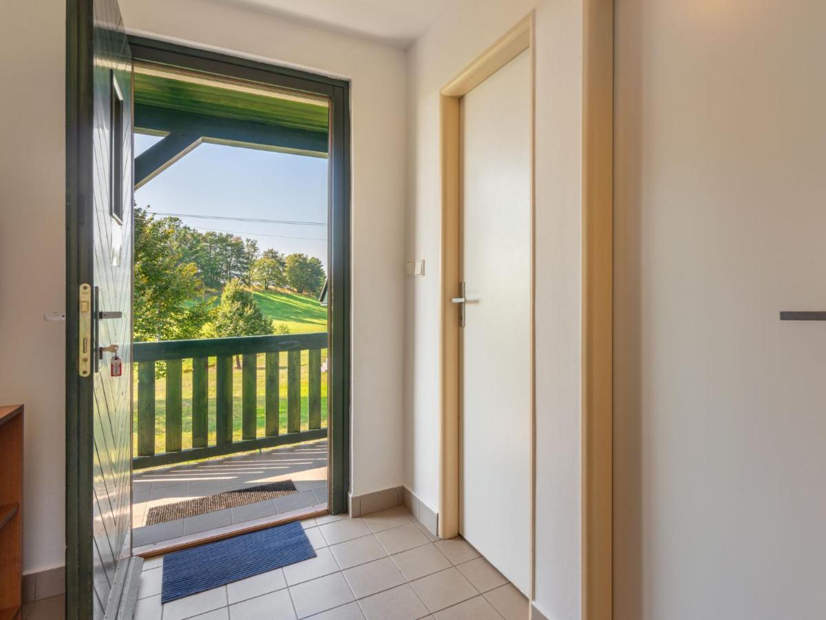 Holiday Home Holiday Hill 58 By Interhome Cista  エクステリア 写真