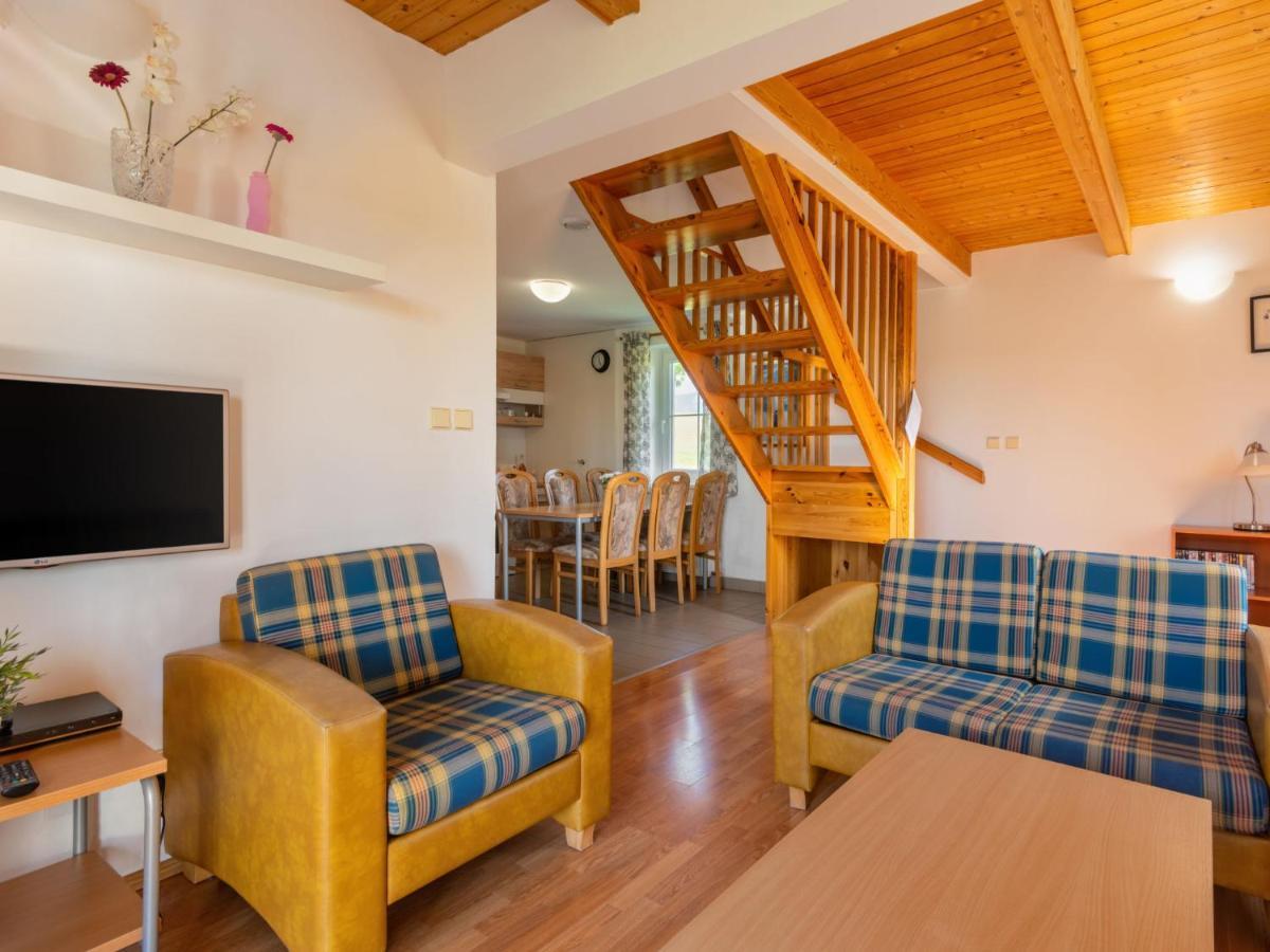 Holiday Home Holiday Hill 58 By Interhome Cista  エクステリア 写真